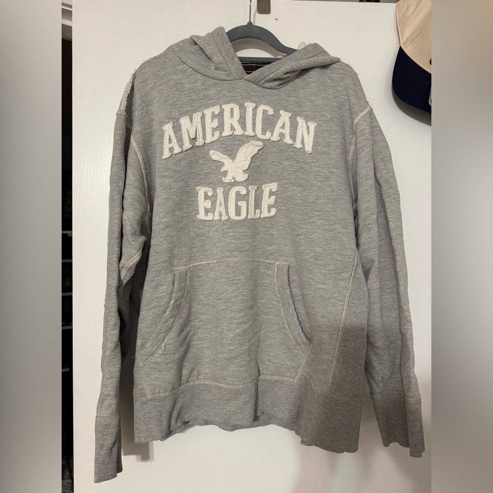 American Eagle Outfitters Light Gray Crewneck Hoodie